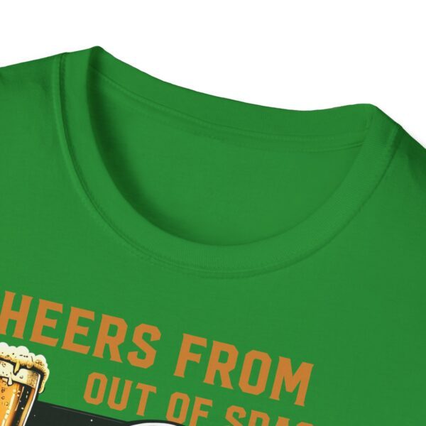 T-Shirt "Cheers from out of space" – Bild 27