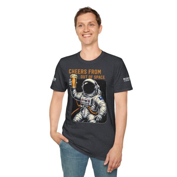 T-Shirt "Cheers from out of space" – Bild 11